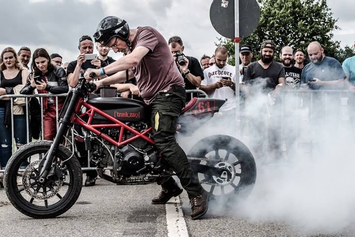 Foto Fahrer & Motorrad
