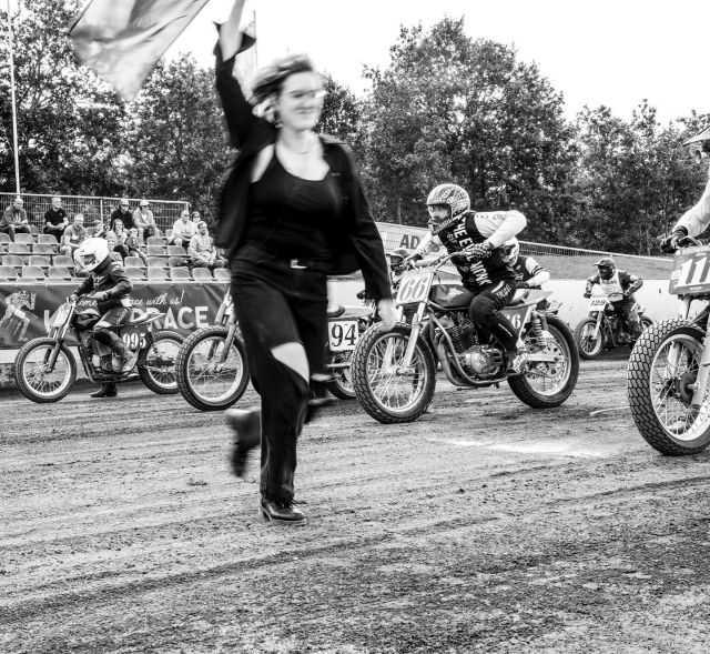 Only 5 days left to register for Ludwigslust!
Please register until Sunday Sept 17! 
Link in our bio! 
📸 @friederikehaase ❤️
#krowdrace #flattrackgermany #mcludwigslust #flattrackfamily