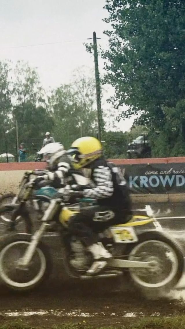 Worauf noch warten? Wetter wird gut! 
Tickets für das letzte Krowdrace Flat Track Racing am 8-9 Juni beim MSC Brokstedt e.V. im ADAC gibt es im Vorverkauf für 8 EUR (anstelle 10 EUR an Tageskasse) im link bio!
#krowdrace #bestindependentflattrackracingseriesever
